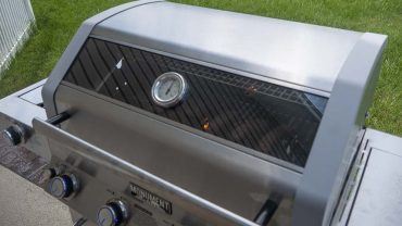 Monument Grill Review – 4-Burner with LED Controls